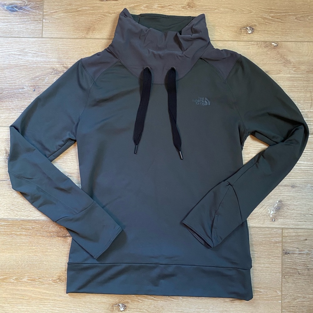 Women’s North Face pull over hoodie, size small